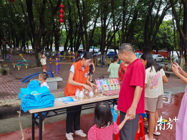 加配网 广州番禺东环街：村民齐参与，共话禁毒事